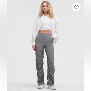 Lululemon Dance Studio Slim-Fit High-Rise
Flared Pant sz med BNWT